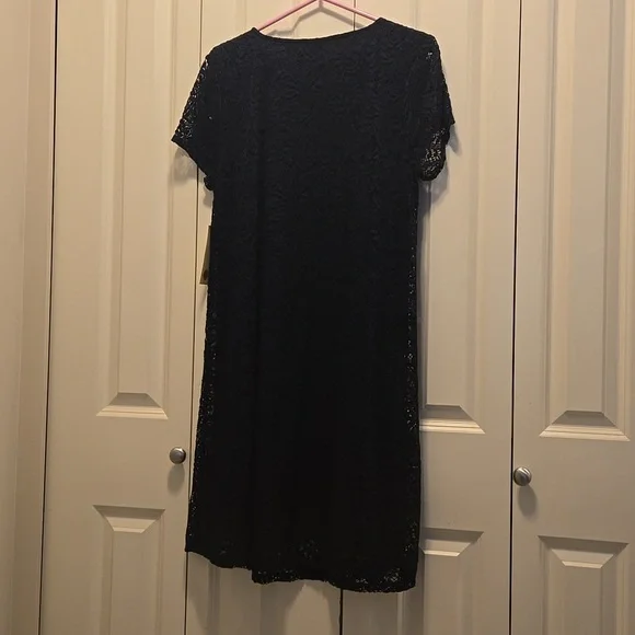 Dress - Picture 3 of 8